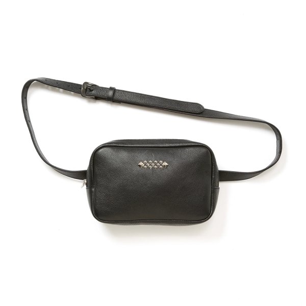 画像1: CALEE/STUDS LEATHER BODY BAG（BLACK）［レザーボディーバッグ-25秋冬］