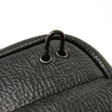 画像7: CALEE/STUDS LEATHER BODY BAG（BLACK）［レザーボディーバッグ-25秋冬］ (7)