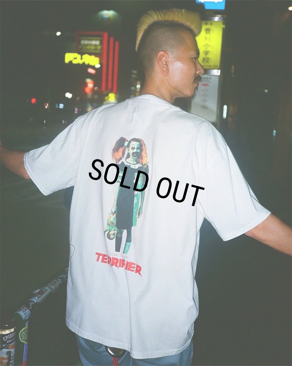 画像4: WACKO MARIA/TERRIFIER / WASHED HEAVY WEIGHT T-SHIRT（WHITE）［プリント+刺繍T-25秋冬］ (4)