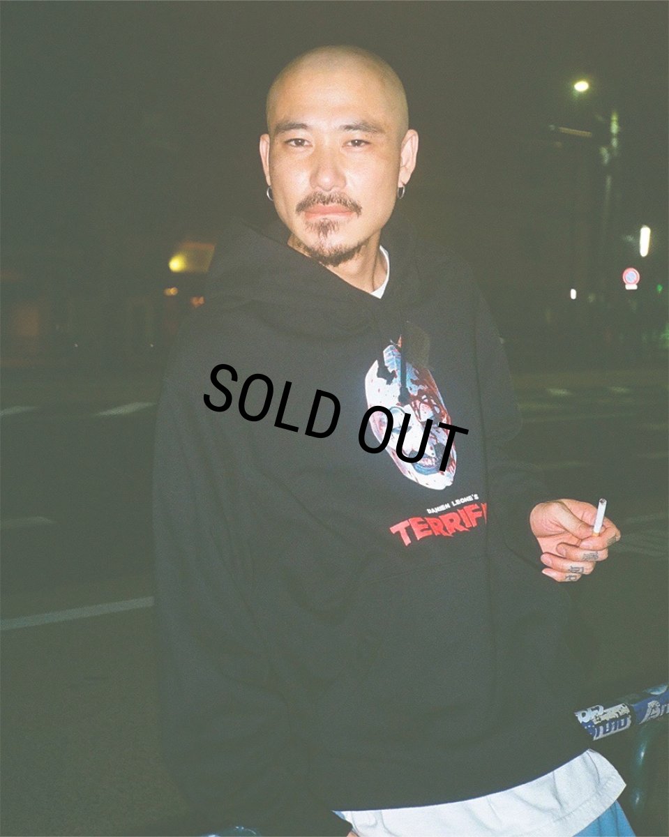 画像4: WACKO MARIA/TERRIFIER / HEAVY WEIGHT HOODED SWEAT SHIRT（BLACK）［プルオーバーパーカー-25秋冬］ (4)