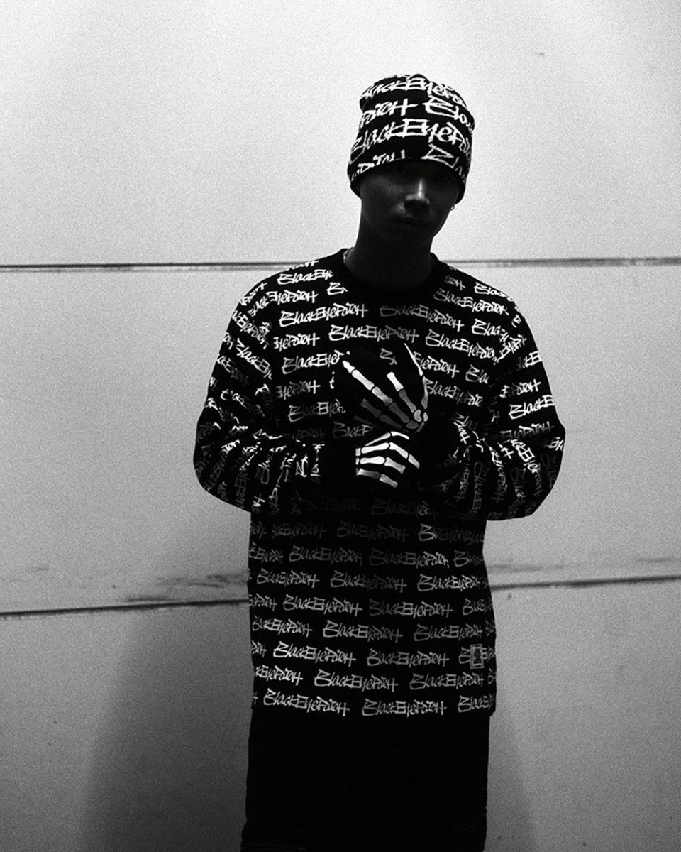 画像3: BlackEyePatch/FASTHAND SCRIPT PATTERNED L/S TEE(BLACK) (3)