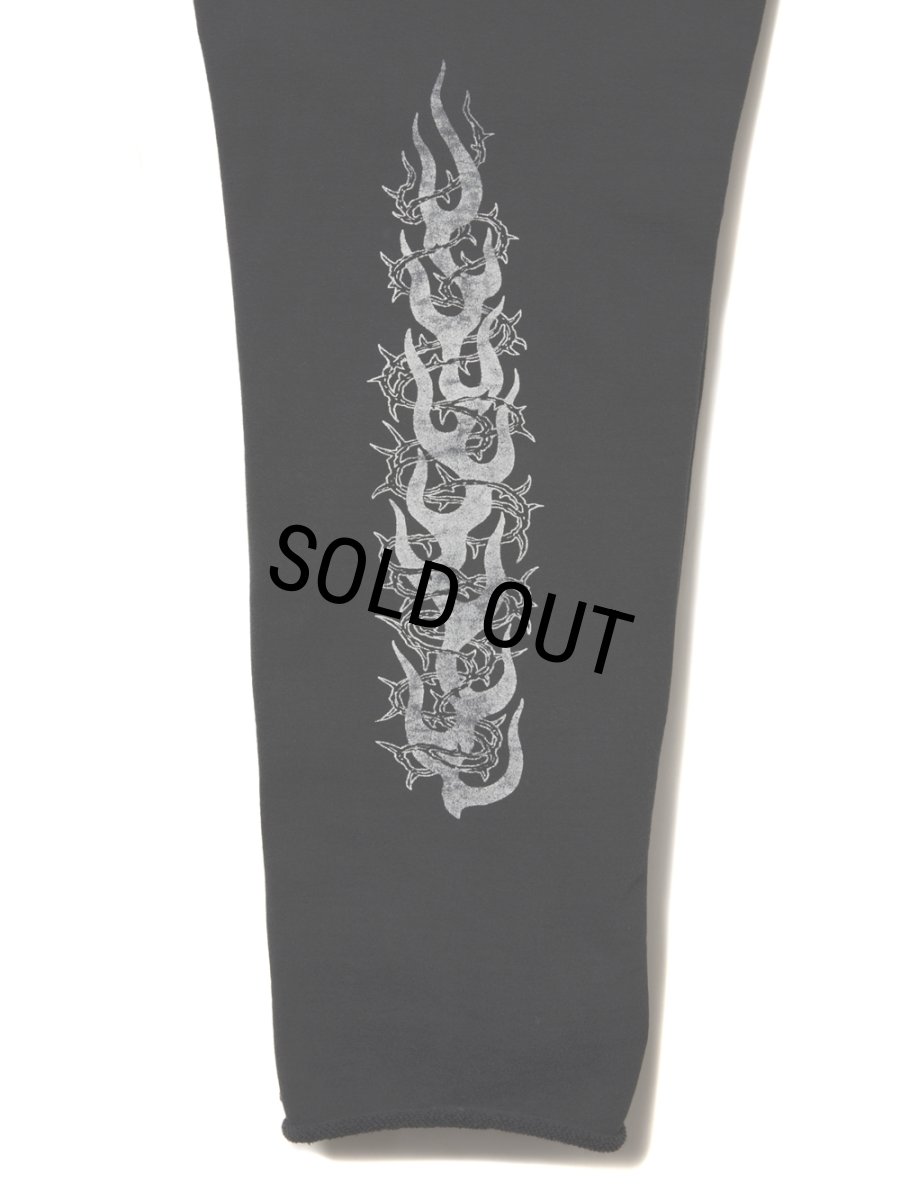 画像4: ANTIDOTE BUYERS CLUB/Fade Wash Sweat Pants（Thorn & Flames）（Black） (4)