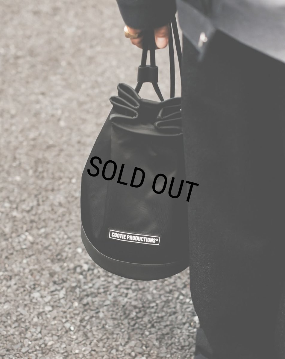 画像10: COOTIE PRODUCTIONS/Drawstring Shoulder Bag（Black）［ドローストリングショルダーバッグ-25秋冬］ (10)