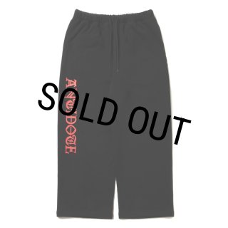 ANTIDOTE BUYERS CLUB/Over Sized Logo Sweat Pants（Black） - JONAS
