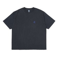 画像1: CHALLENGER/PIGMENT C PATCH TEE（PEPPER BLACK）［ピグメント"C"パッチT-26春夏］ (1)