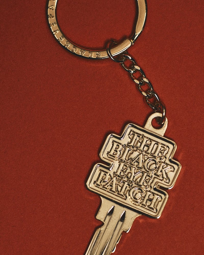 画像2: BlackEyePatch/OG LABEL KEY KEYCHAIN（GOLD）
