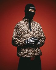 画像3: BlackEyePatch/OG LABEL LEOPARD PATTERNED PULLOVER FLEECE（MULTI） (3)