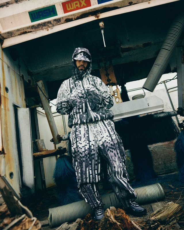 30%OFF】TIGHTBOOTH/MOUNTAIN PARKA（Shredder）［マウンテンパーカー