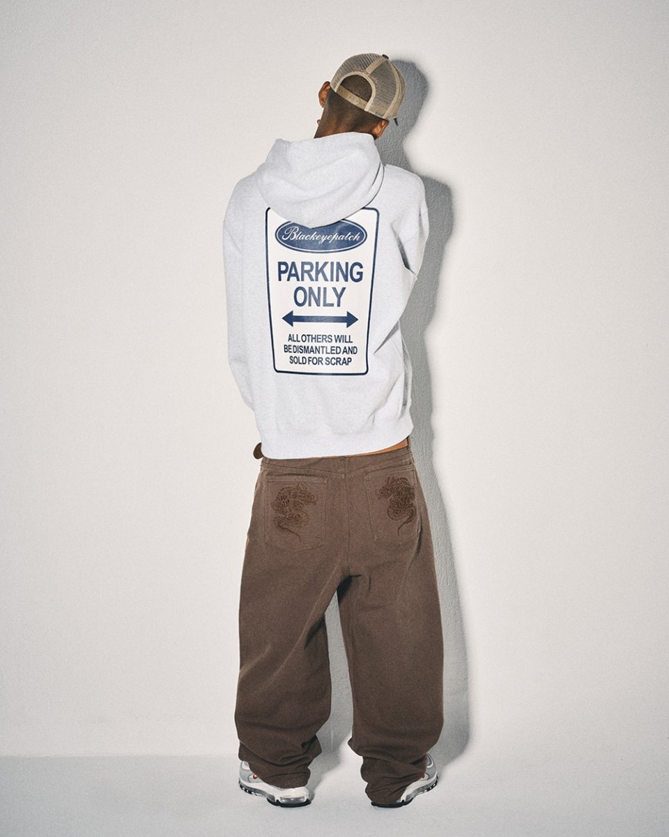 画像3: BlackEyePatch/PARKING SIGN HOODIE（NAVY） (3)