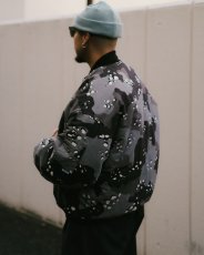 画像12: COOTIE PRODUCTIONS/Camouflage Padded Bomber Jacket（City Desert）［カモフラージュパデッドボンバーJKT-25秋冬］ (12)