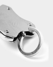 画像5: TIGHTBOOTH/CHECKER PLATE CARABINER（TIGHTBOOTH x DELUXE）（Nickel）［チェッカープレートカラビナ-25冬］ (5)