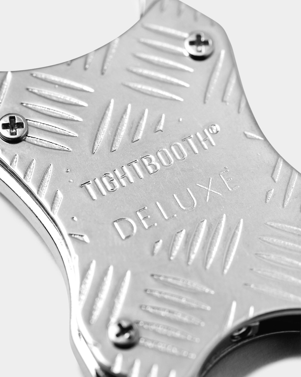 画像3: TIGHTBOOTH/CHECKER PLATE CARABINER（TIGHTBOOTH x DELUXE）（Nickel）［チェッカープレートカラビナ-25冬］ (3)