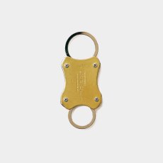 画像2: TIGHTBOOTH/CHECKER PLATE CARABINER（TIGHTBOOTH x DELUXE）（Brass）［チェッカープレートカラビナ-25冬］ (2)