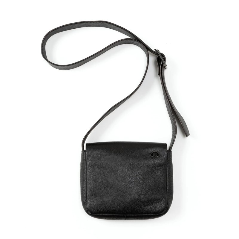 画像2: CALEE/STUDS LEATHER SHOULDER POUCH BAG（BLACK）［レザーショルダーポーチバッグ-26春夏］