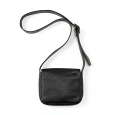 画像2: CALEE/STUDS LEATHER SHOULDER POUCH BAG（BLACK）［レザーショルダーポーチバッグ-26春夏］ (2)