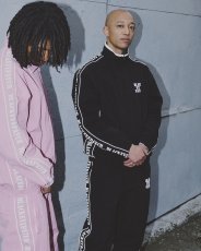 画像5: BlackEyePatch/REFLECTIVE STENCIL LOGO TRACK JACKET（PINK） (5)