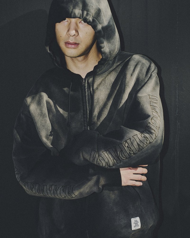 画像3: BlackEyePatch/STENCIL LOGO EMBROIDERED FADED HOODIE（BLACK）