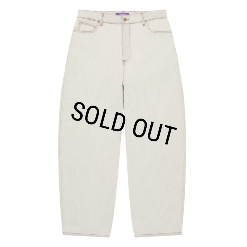 BlackEyePatch/STENCIL LOGO EXTRA BAGGY JEANS（DUST WHITE） - JONAS