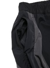 画像4: COOTIE PRODUCTIONS/Nylon Paneling Shin Cut Wide Track Pants（Black）［シンカットワイドトラックパンツ-26春夏］ (4)