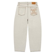 画像1: BlackEyePatch/STENCIL LOGO EXTRA BAGGY JEANS（DUST WHITE） (1)