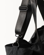 画像8: TIGHTBOOTH/TRIPLE POCKET RIPSTOP BIG TOTE（Black）［トリプルポケットビッグトート-26春夏］ (8)