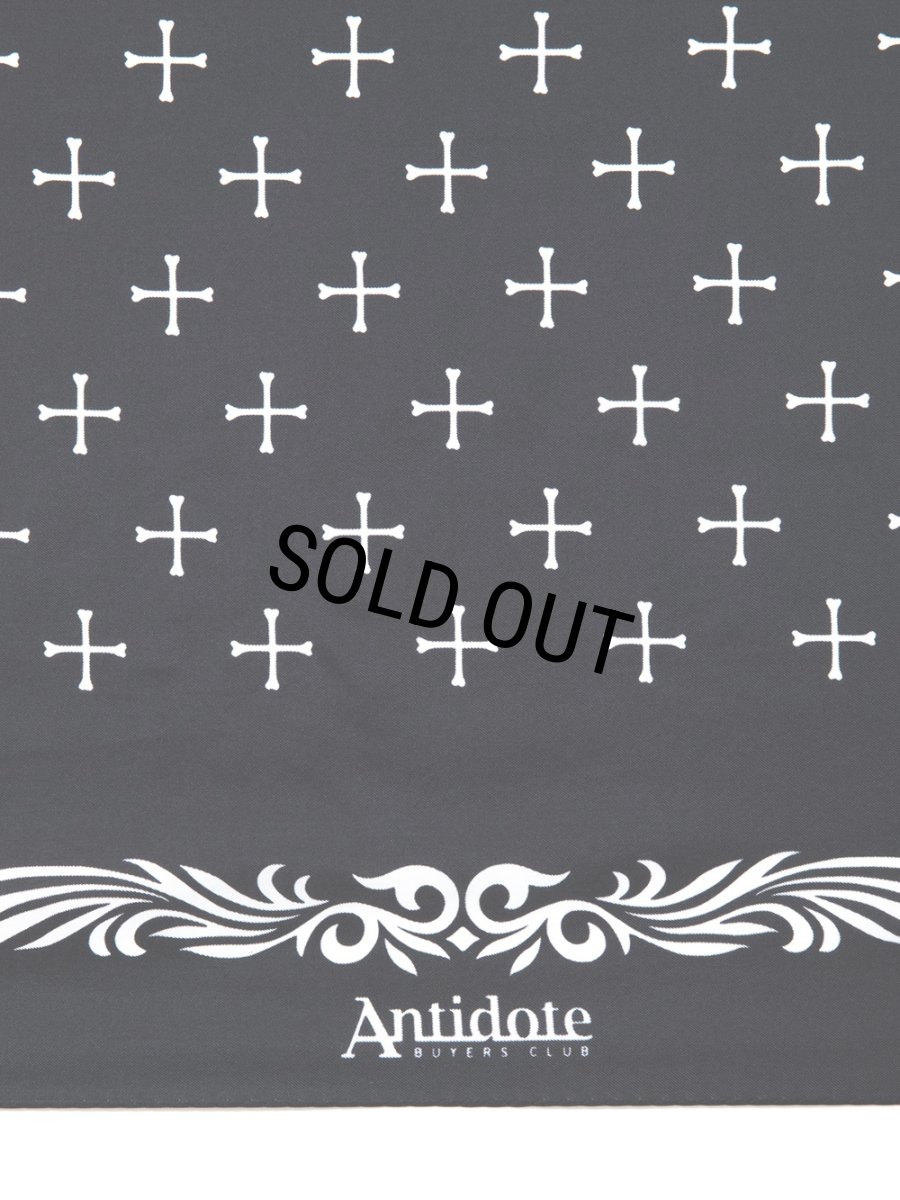 画像2: ANTIDOTE BUYERS CLUB/Silk Bandana（Black） (2)