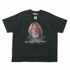 画像1: DAIRIKU/BUTTON EYE DOLL H-S Tag Tee（Black）［プリントT-26春夏］ (1)