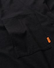 画像4: TIGHTBOOTH/LABEL LOGO L/S T-SHIRT（Black）［ラベルロゴ長袖T-26春夏］ (4)