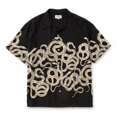 画像1: CALEE/SNAKE PATTERN PANEL S/S SH（BLACK）［スネークパターンシャツ-26春夏］ (1)