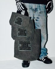 画像3: BlackEyePatch/OG LABEL APPLIQUE SMALL TOTE（BLACK） (3)