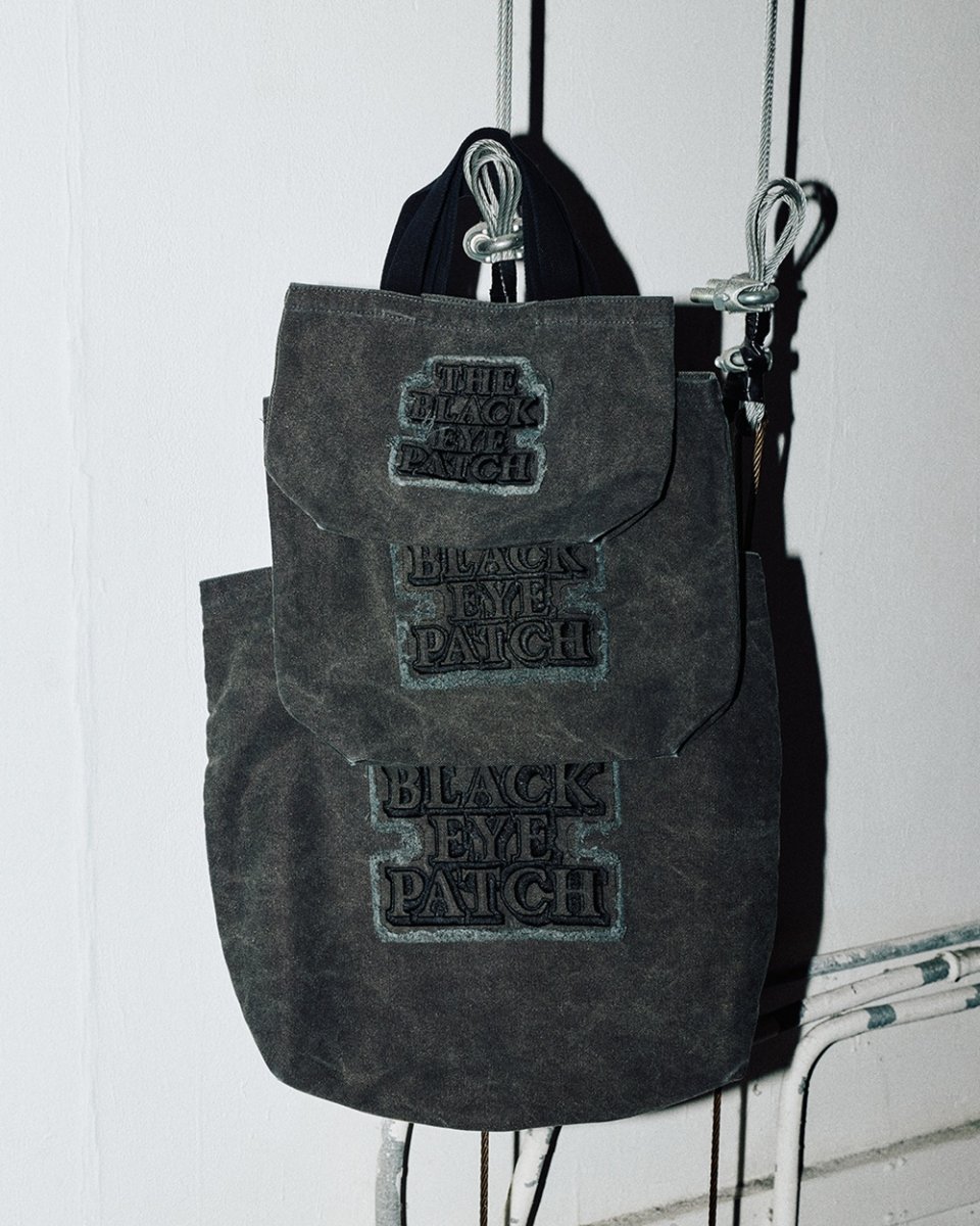 画像4: BlackEyePatch/OG LABEL APPLIQUE SMALL TOTE（BLACK） (4)