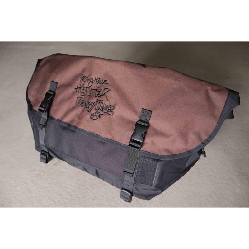 画像1: ROUGH AND RUGGED/FUN MESSENGER（BROWN）［ファンメッセンジャーバッグ-26春夏］