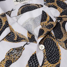 画像4: CALEE/ALLOVER SNAKE PATTERN S/S SH（ICY WHITE）［スネークパターンシャツ-26春夏］ (4)