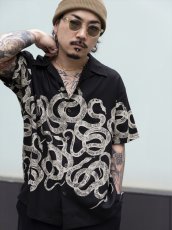 画像8: CALEE/SNAKE PATTERN PANEL S/S SH（BLACK）［スネークパターンシャツ-26春夏］ (8)