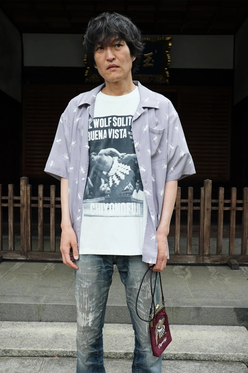 画像4: BUENA VISTA/El wolf solitario tee dos（×千代の富士）（WHITE）［プリントT-26春夏］ (4)