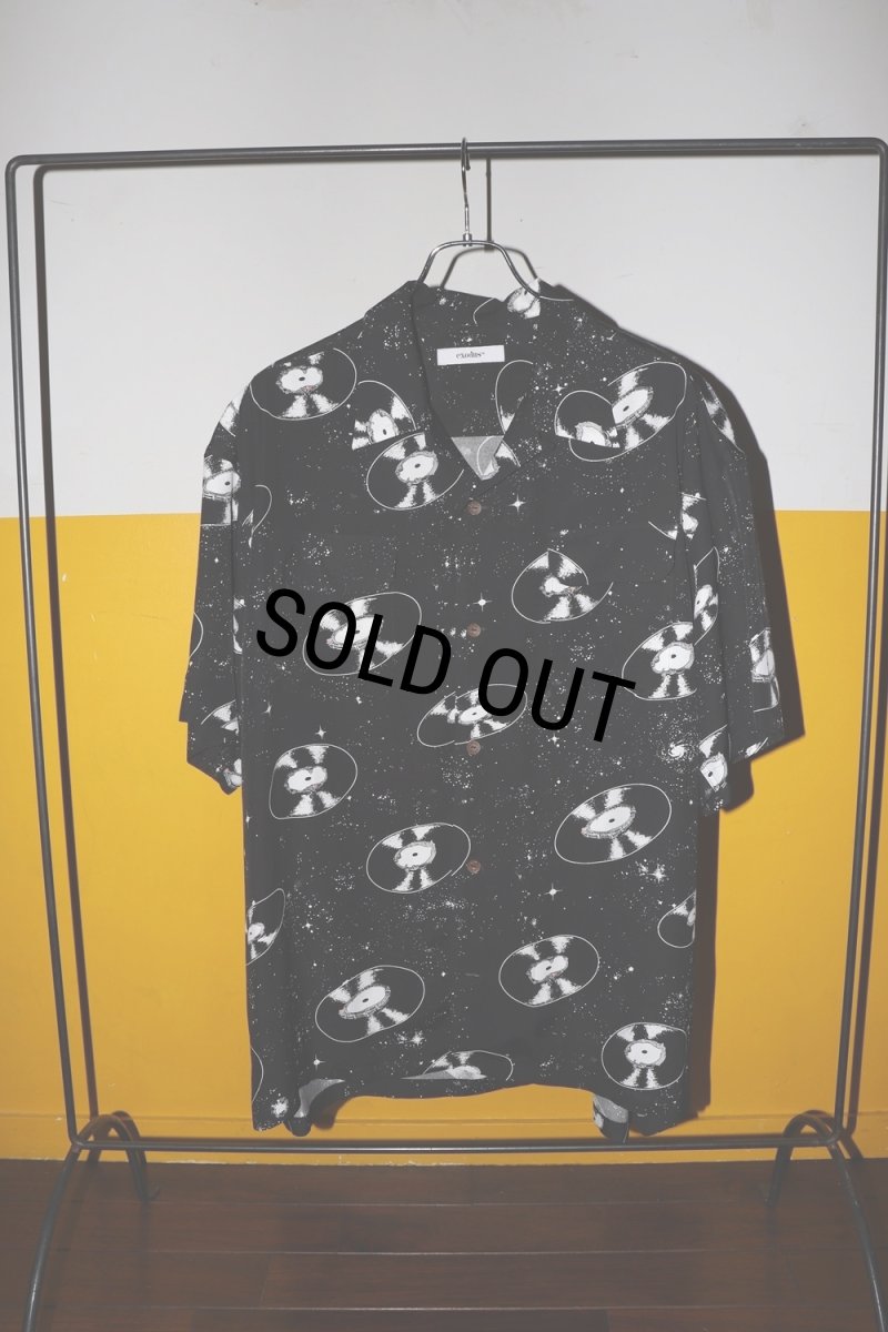 画像2: exodus brand/SPACE VINYL RECORD HAWAIIAN SHIRT（BLACK）［スペースビニールレコードハワイアンシャツ-26春夏］ (2)