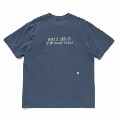 画像2: 【40%OFF】RATS/CIRCLE POCKET TEE BACK PRINT（NAVY）［プリントポケT-25春夏］ (2)