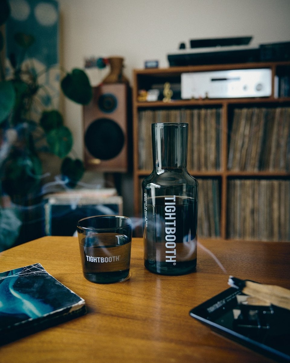 画像4: TIGHTBOOTH/LABEL LOGO CARAFE（Black）［ラベルロゴカラフェ-26秋冬］ (4)