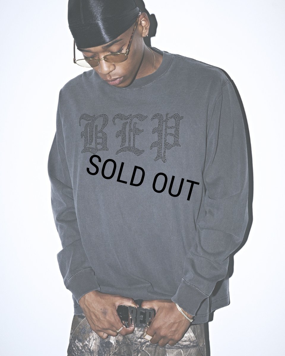 画像3: BlackEyePatch/RHINESTONED 3 LETTER OE HEAVYWEIGHT L/S TEE（WASHED BLACK） (3)