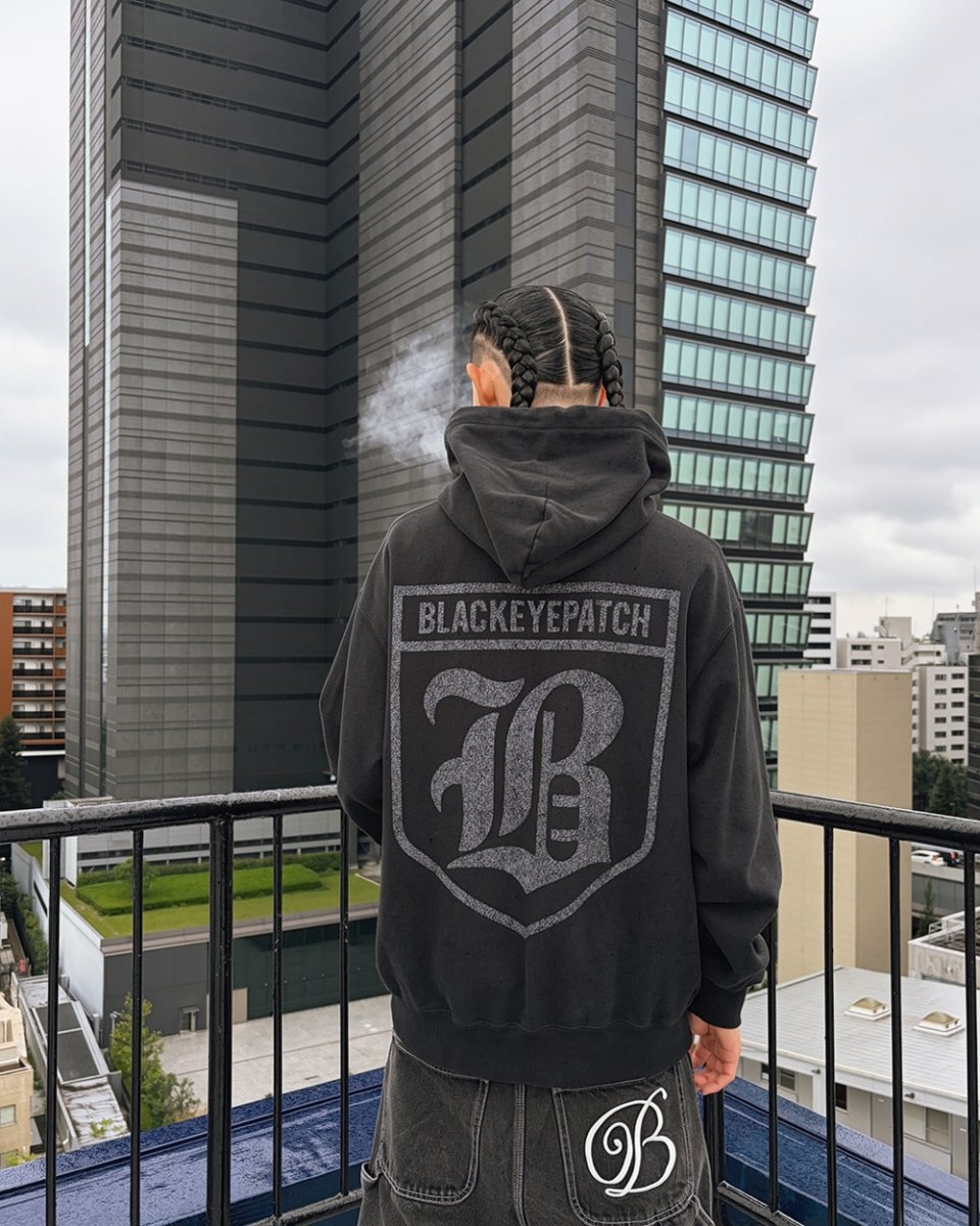 画像4: BlackEyePatch/GOLD WING WASHED HOODIE（WASHED BLACK） (4)
