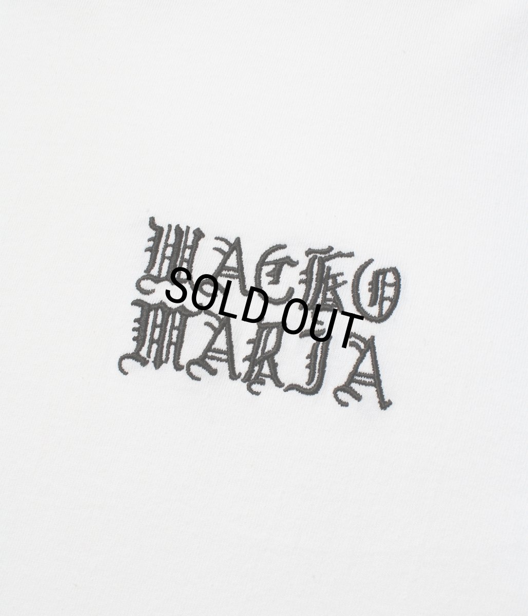 画像4: WACKO MARIA/WASHED HEAVY WEIGHT LONG SLEEVE T-SHIRT（WHITE）［刺繍長袖T-26秋冬］ (4)