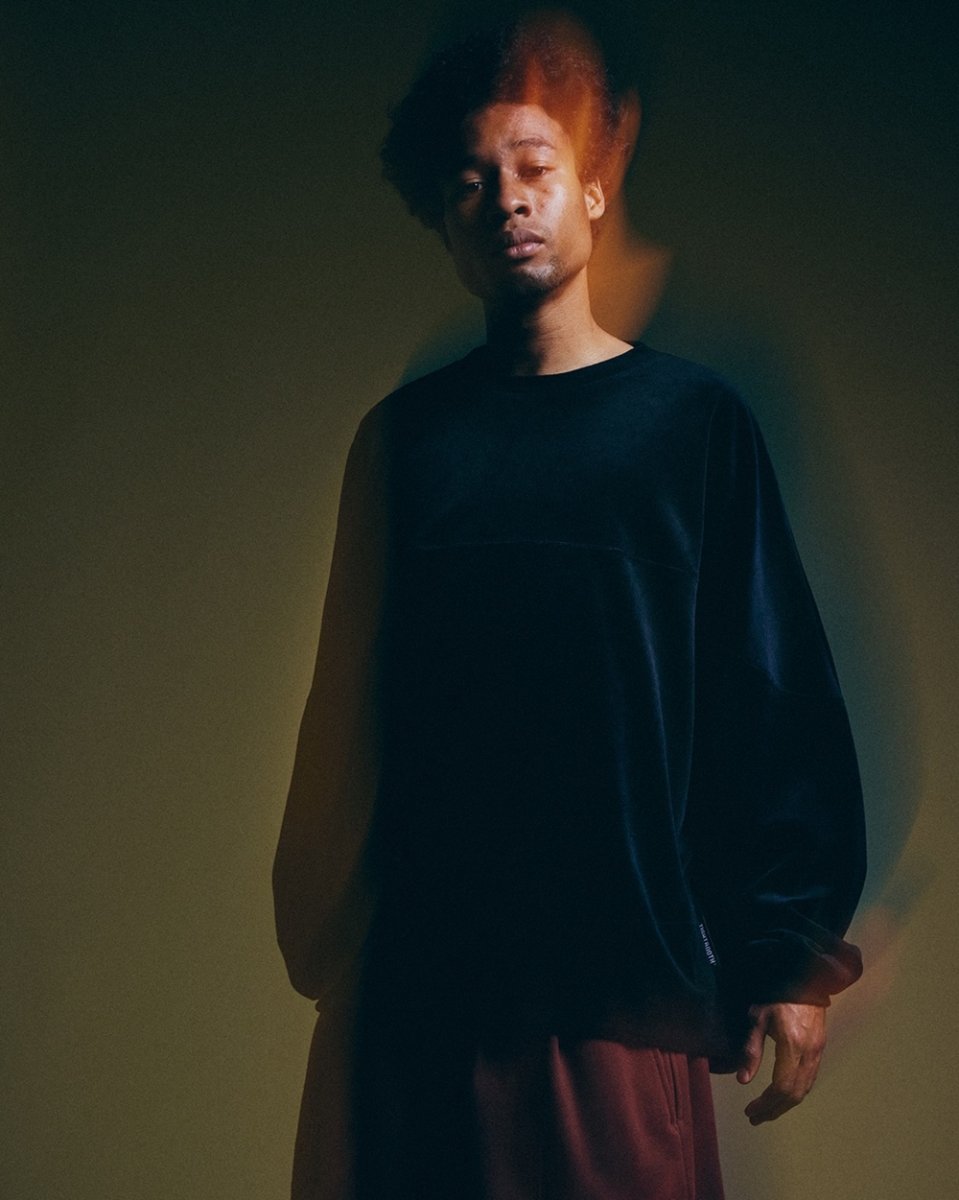 画像2: TIGHTBOOTH/VELOUR L/S CREW（Black）［ベロアクルー-26秋冬］ (2)