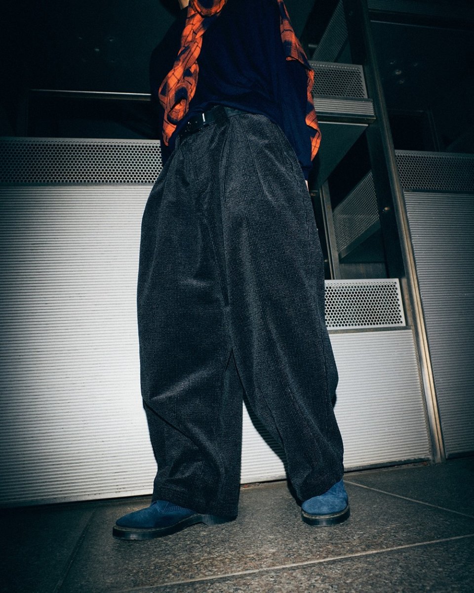 画像3: TIGHTBOOTH/CORD BAGGY SLACKS（Black）［コーデュロイバギースラックス-26秋冬］ (3)