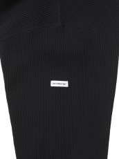 画像4: COOTIE PRODUCTIONS/N/C Waﬄe Henley Sweatshirt（Black）［ワッフルヘンリースウェットシャツ-26秋冬］ (4)