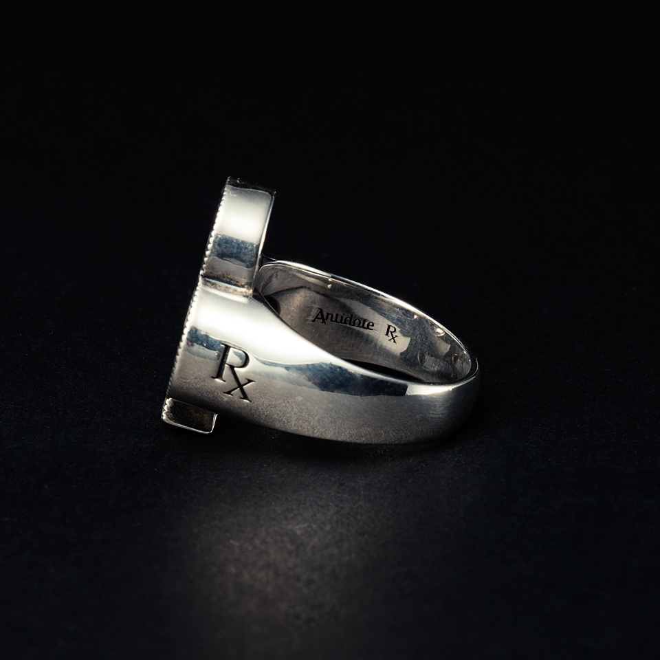ANTIDOTE BUYERS CLUB/Engraved Club Ring（Silver）［ピンキーリング 