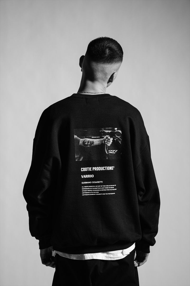 COOTIE/Print Crewneck Sweatshirt（JESUS）（ブラック）［クルーネックスウェット-20秋］ - JONAS