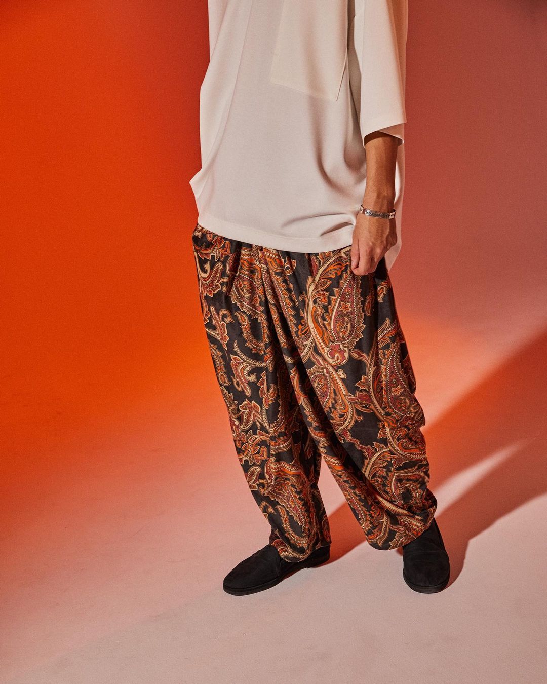 短納期早者勝ち！ tightbooth PAISLEY BAGGY SLACKS タイトブース