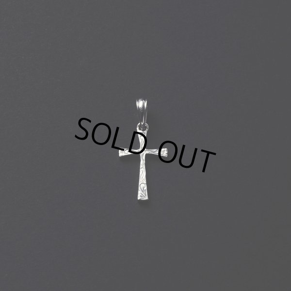 ANTIDOTE BUYERS CLUB/Engraved Tiny Cross Pendant(Silver