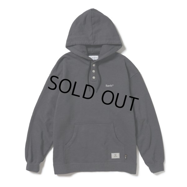 画像1: ROUGH AND RUGGED/CHAMP HOODIE（BLACK） 【30%OFF】［プルオーバーパーカー-23春夏］ (1)