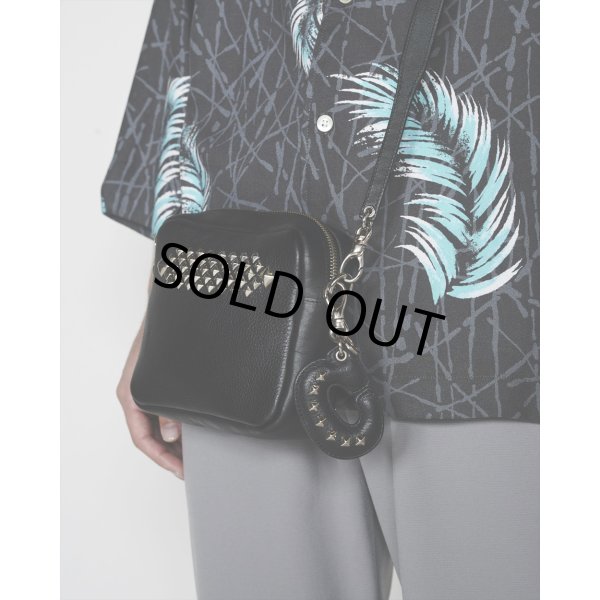 CALEE - STUDS LEATHER SHOULDER BAG ＜REGULAR＞ (BLACK